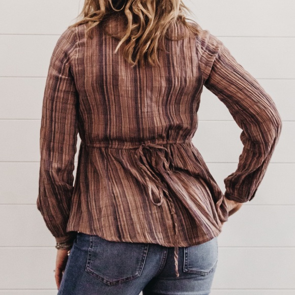 Women’s Mystree Blouse - Picture 2 of 3